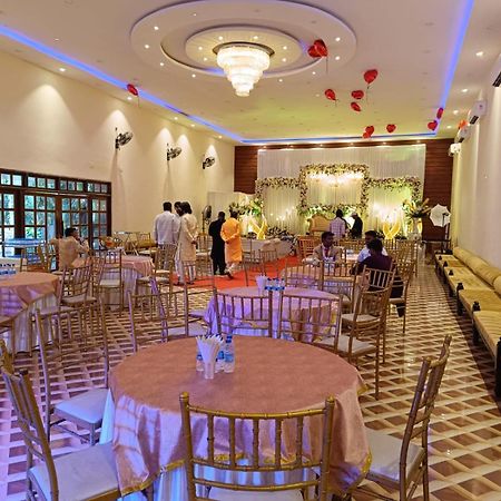 Focus Club And Resort رانشي المظهر الخارجي الصورة