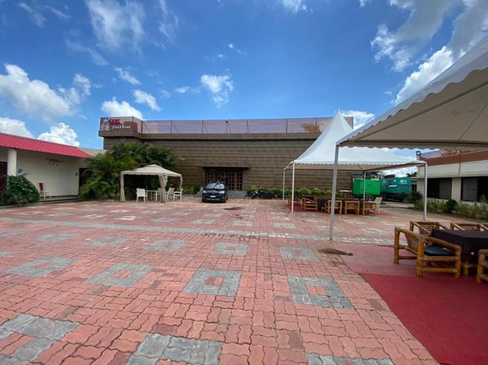 Focus Club And Resort رانشي المظهر الخارجي الصورة