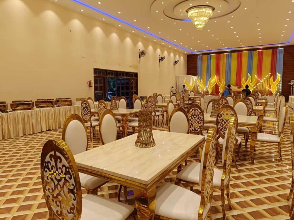 Focus Club And Resort رانشي المظهر الخارجي الصورة