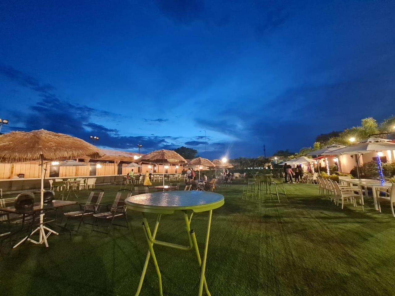 Focus Club And Resort رانشي المظهر الخارجي الصورة